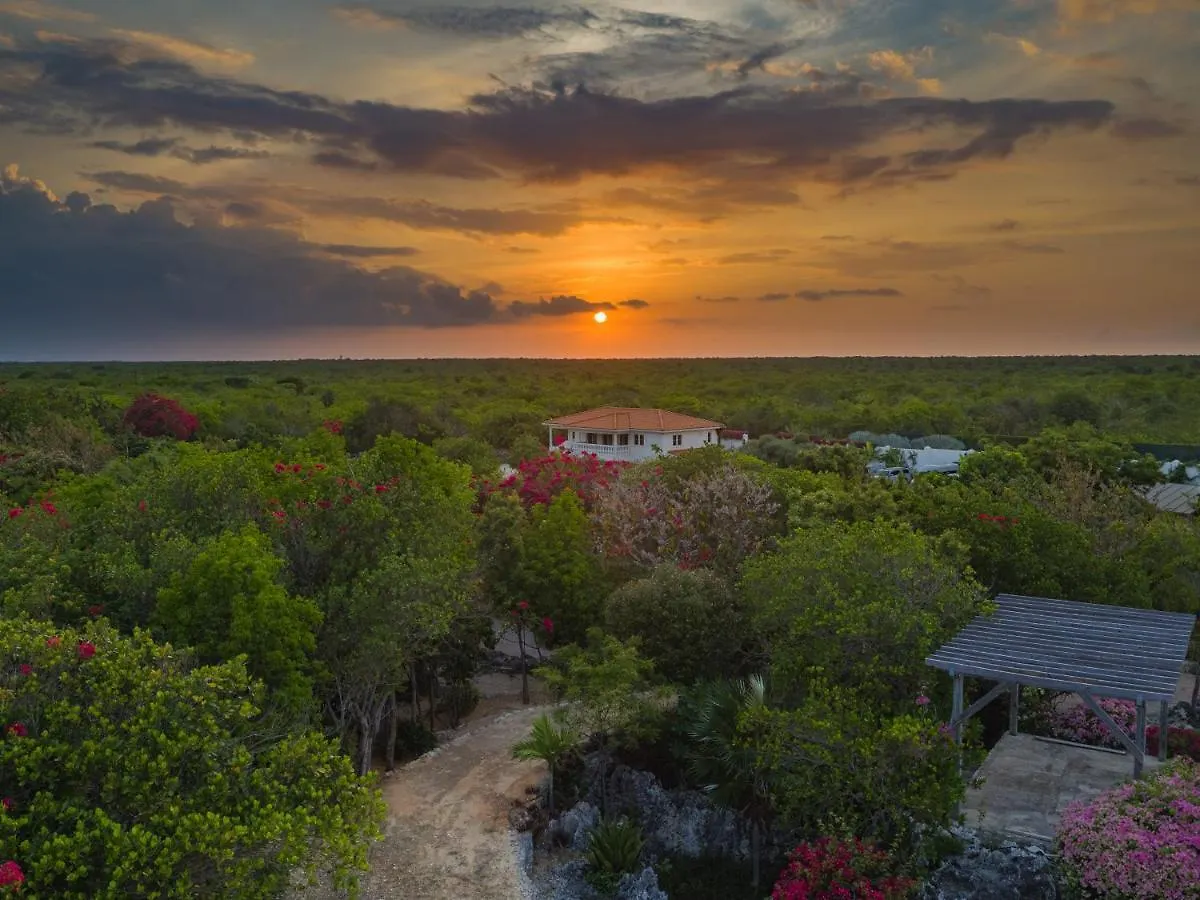 Le Soleil D'Or Hotel Cayman Brac